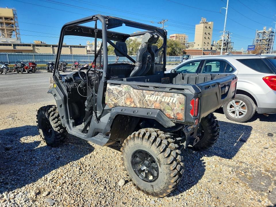 2024 Can-Am Defender x mr Hd10