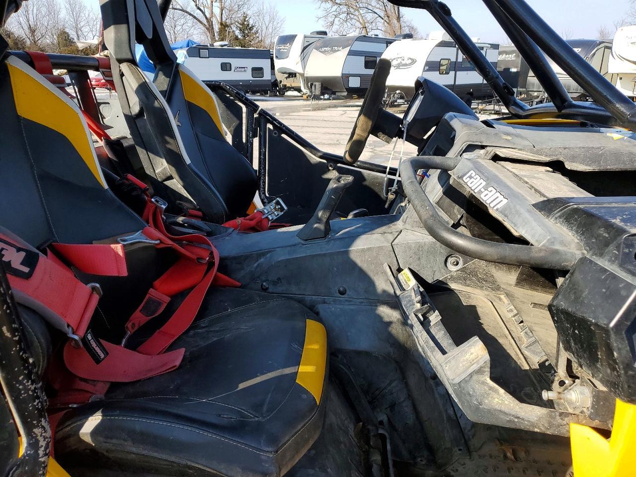 2013 Can-Am 2013 CAN AM Maverick 1000R