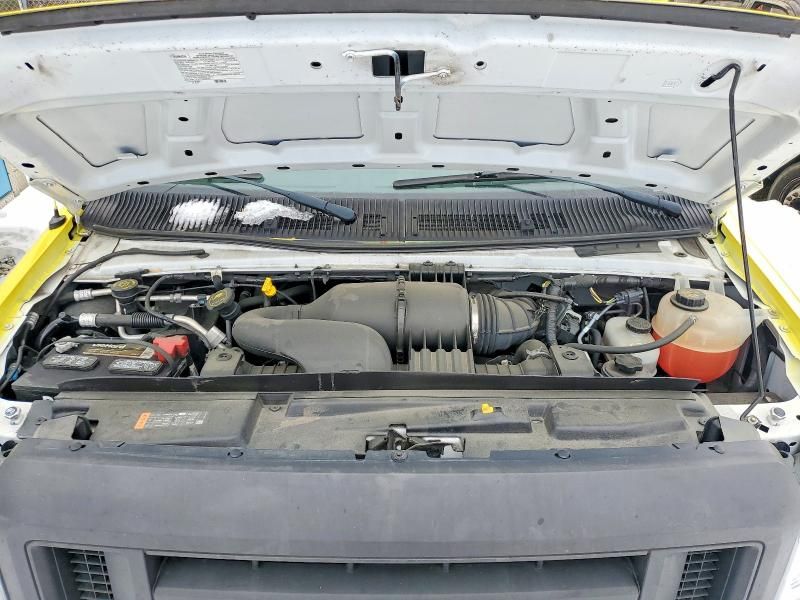 2018 Ford Econoline E450 Super Duty Cutaway van