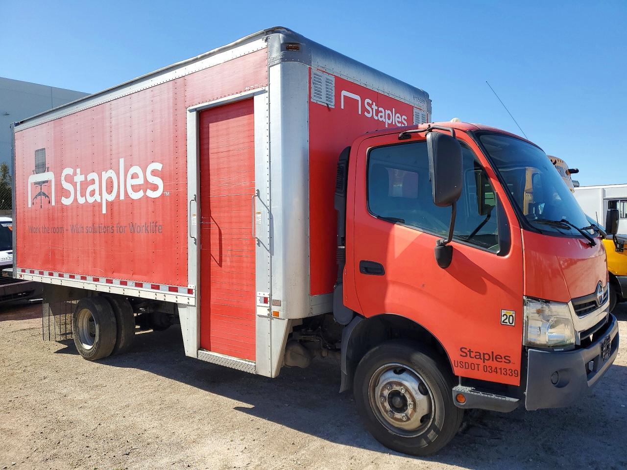 2017 Hino 195 BOX Truck