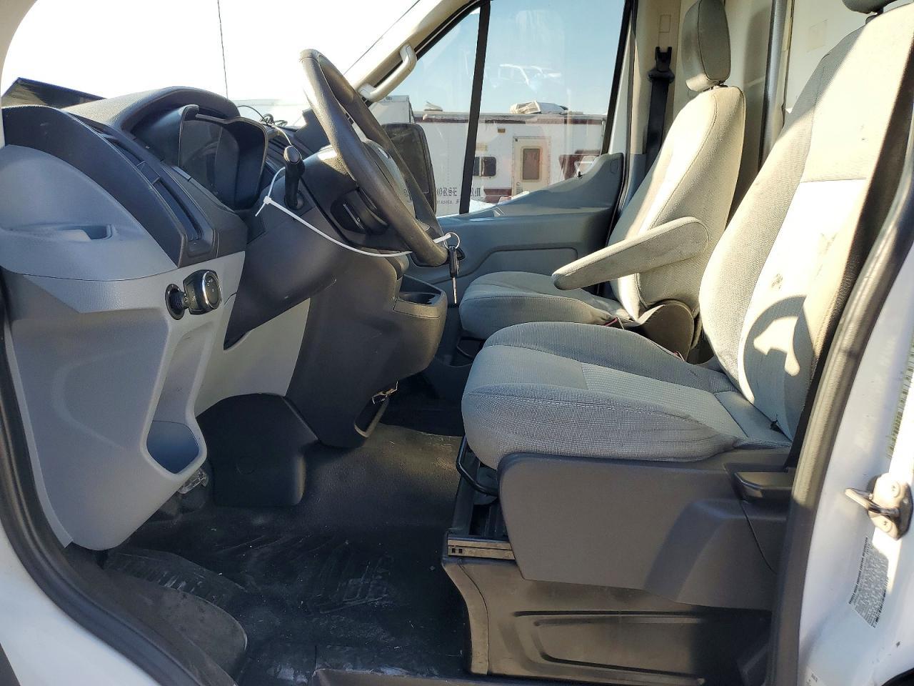 2015 Ford Transit Cutaway T-13