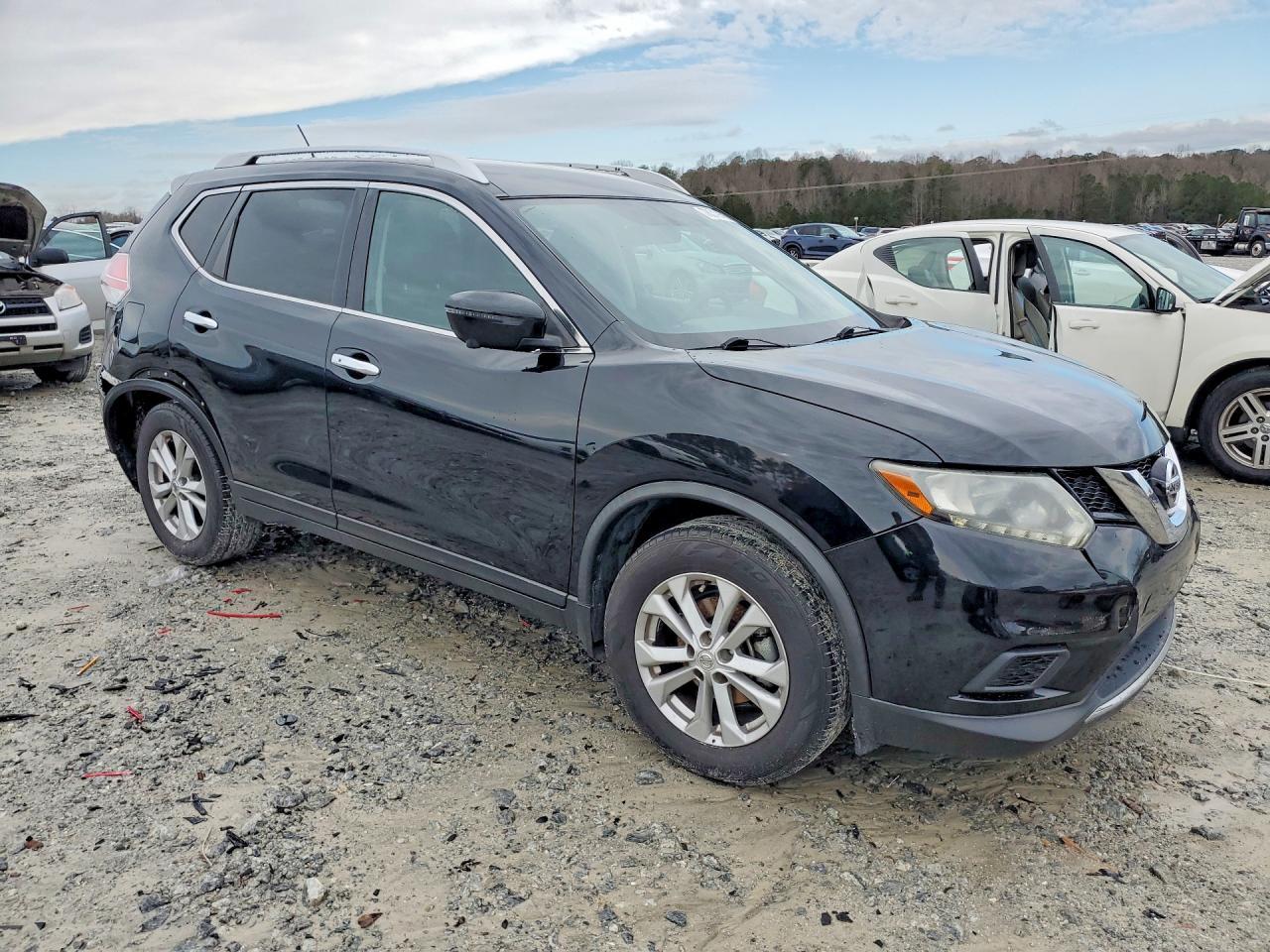 2016 Nissan Rogue sv