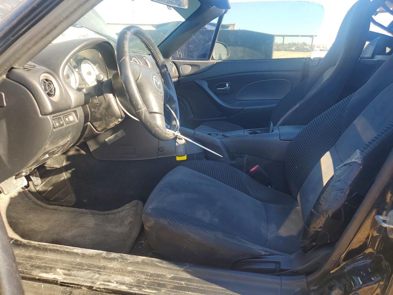 2004 Mazda Mx-5 Miata Base