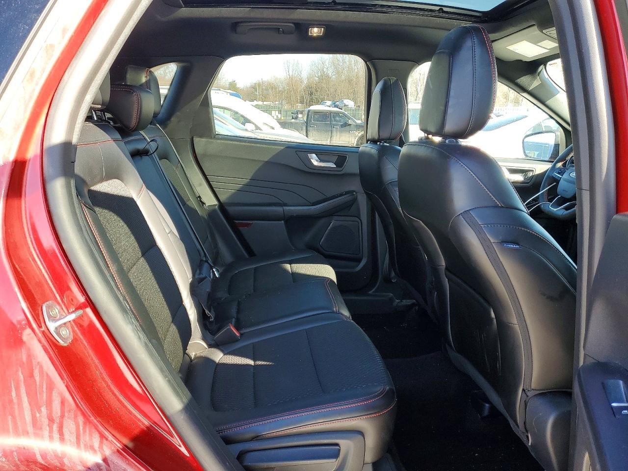 2024 Ford Escape st Line