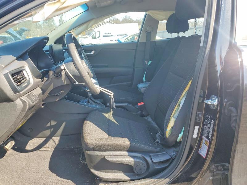 2021 KIA Rio s