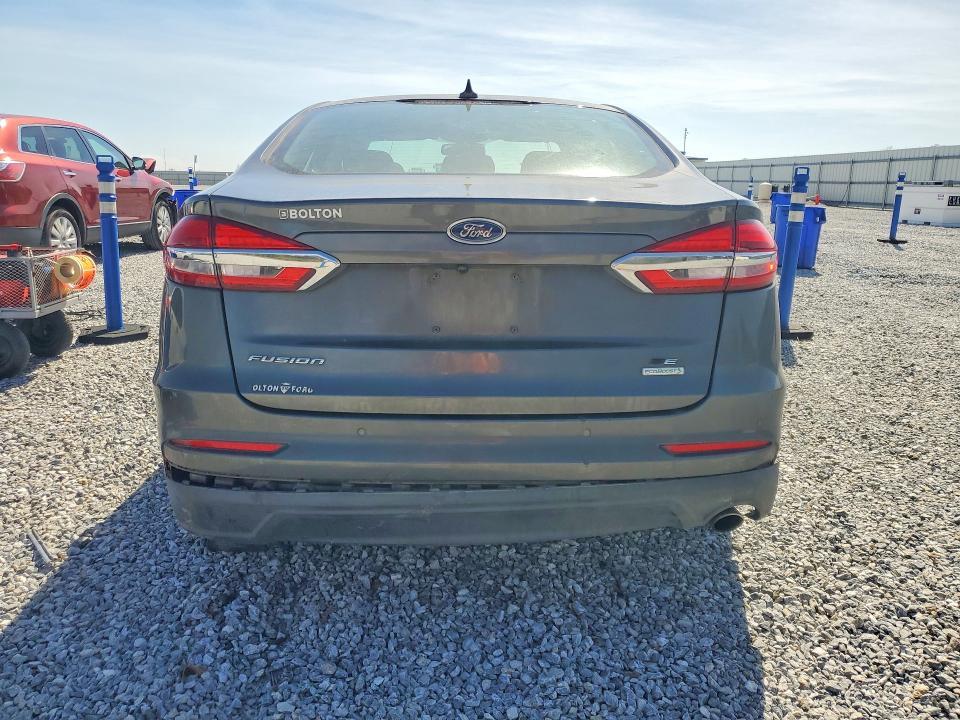2020 Ford Fusion se