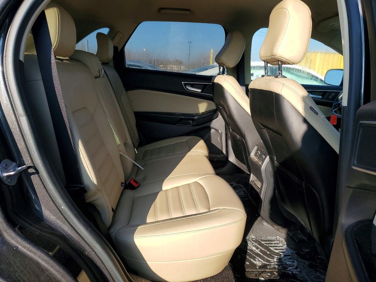 2020 Ford Edge sel