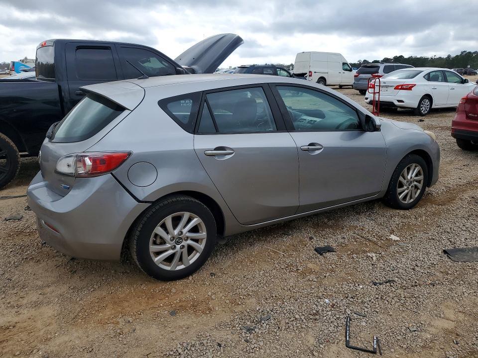 2013 Mazda 3 I