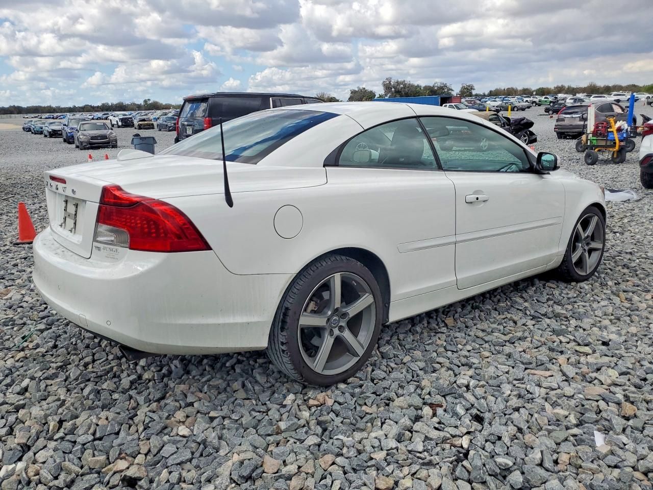 2011 Volvo C70 T5