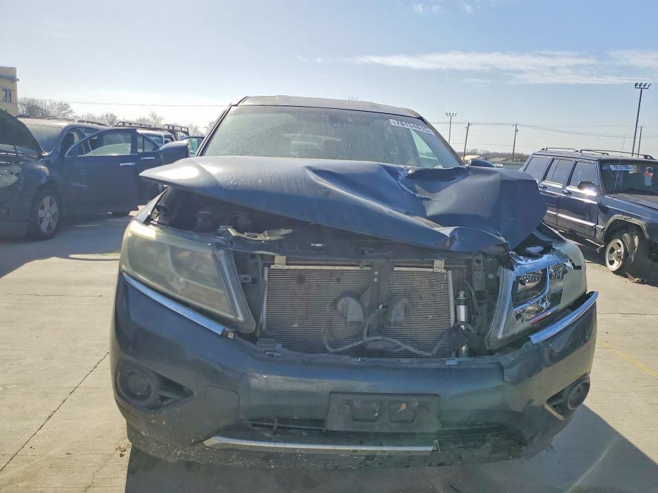 2014 Nissan Pathfinder s