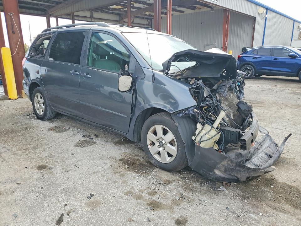 2007 Toyota Sienna le 7-passenger