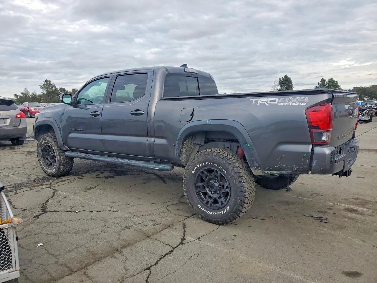 2018 Toyota Tacoma TRD OFF-Road