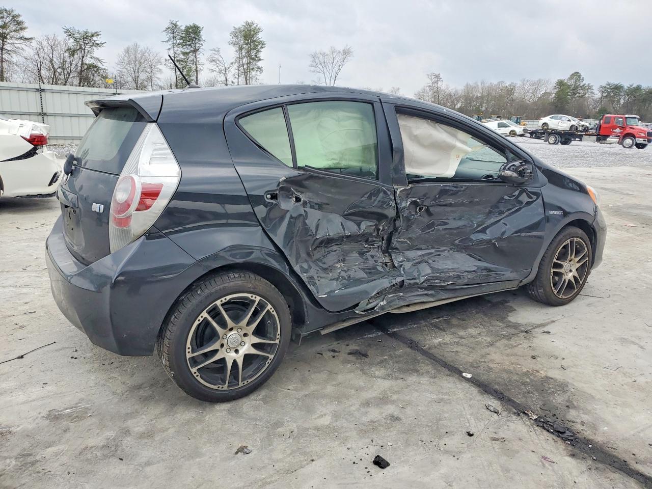 2014 Toyota Prius c