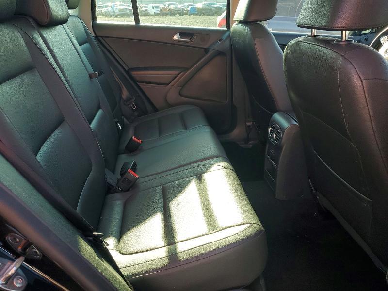 2016 Volkswagen Tiguan s