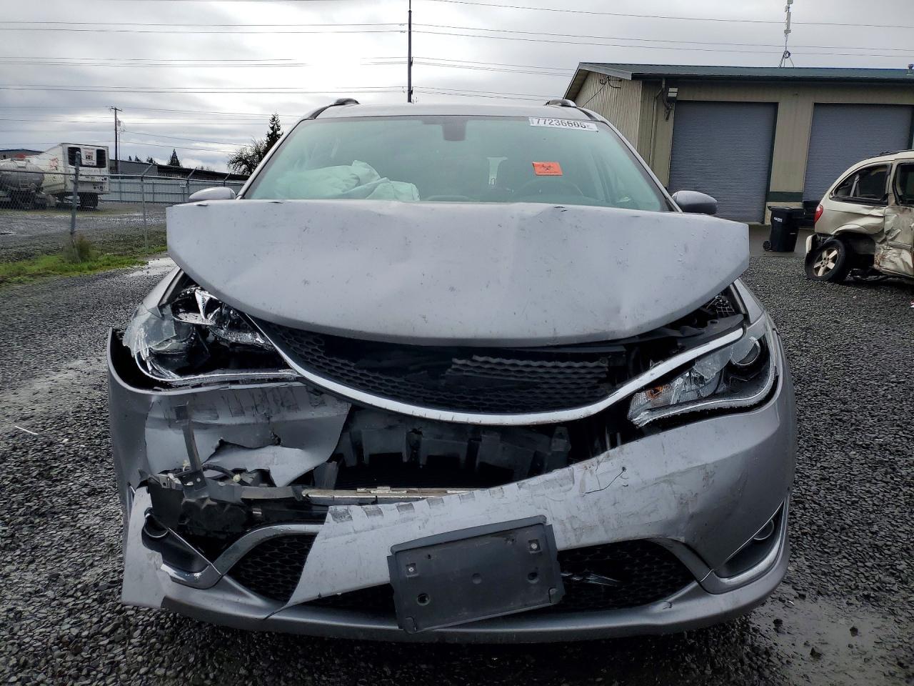 2017 Chrysler Pacifica Touring l Plus