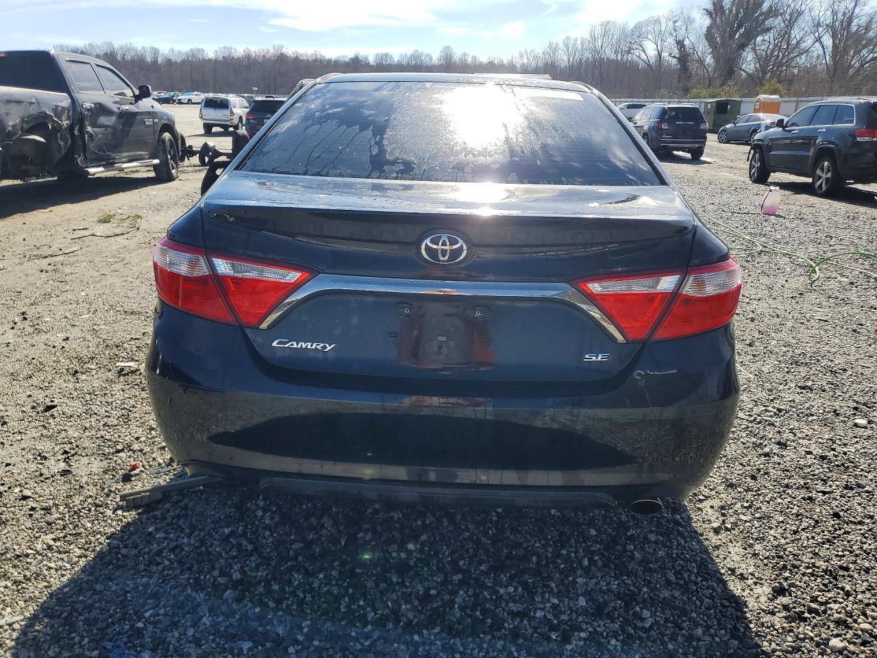 2017 Toyota Camry le
