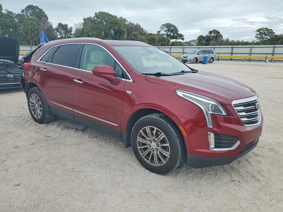 2017 Cadillac XT5 Luxury