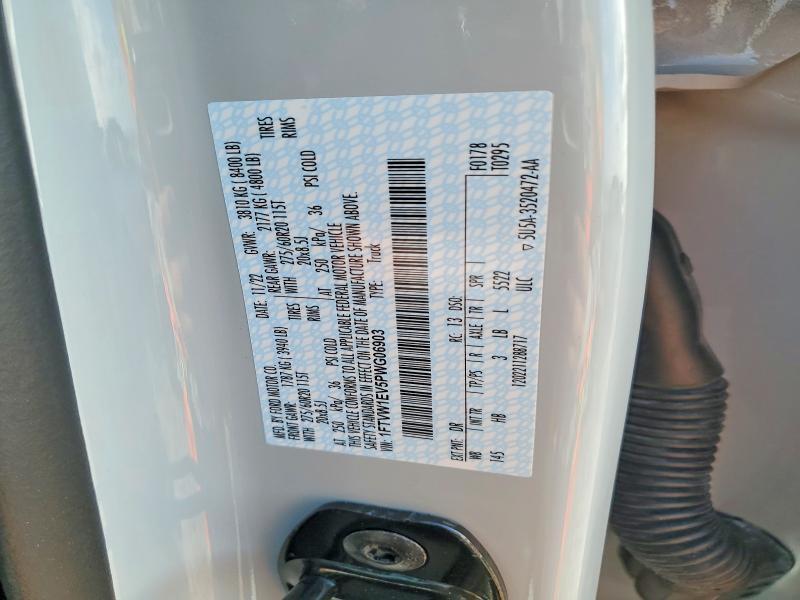 2023 Ford F150 Lightning pro