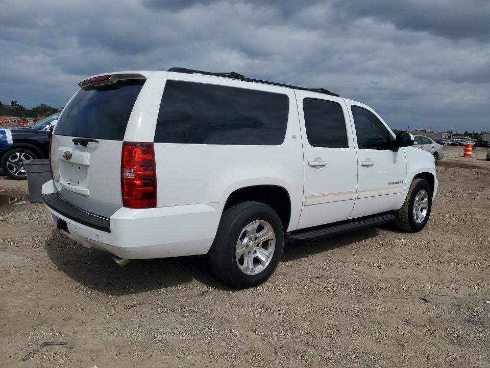 2011 Chevrolet Suburban C1500 lt