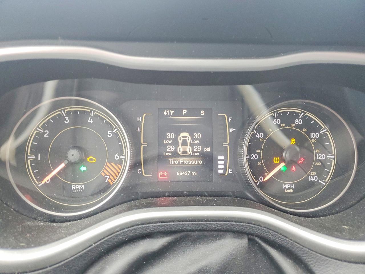 2014 Jeep Cherokee Sport
