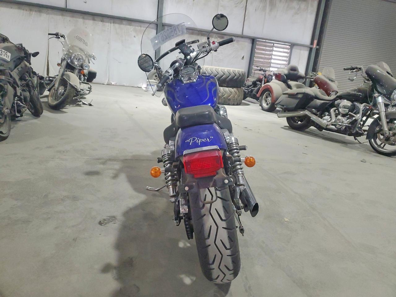 2005 Honda VT750 DC
