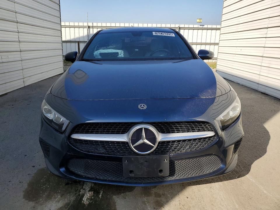 2019 Mercedes-Benz A 220