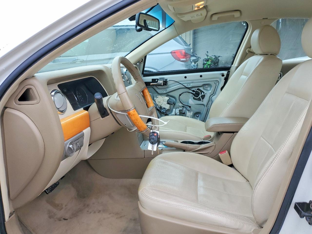 2008 Lincoln Townhouse MKZ