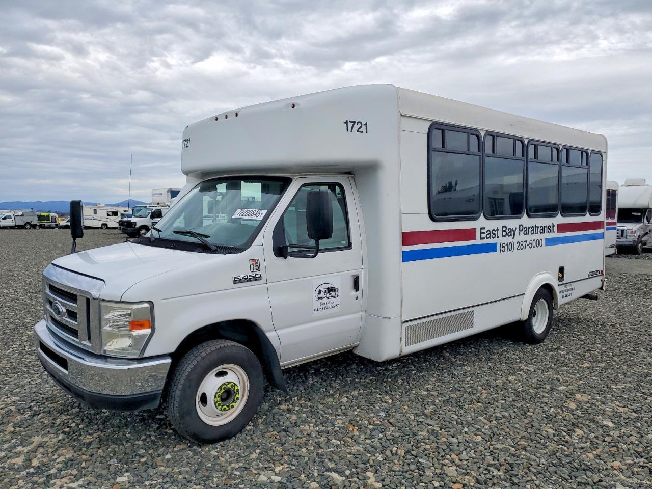 2017 Ford Econoline-Coach Bus