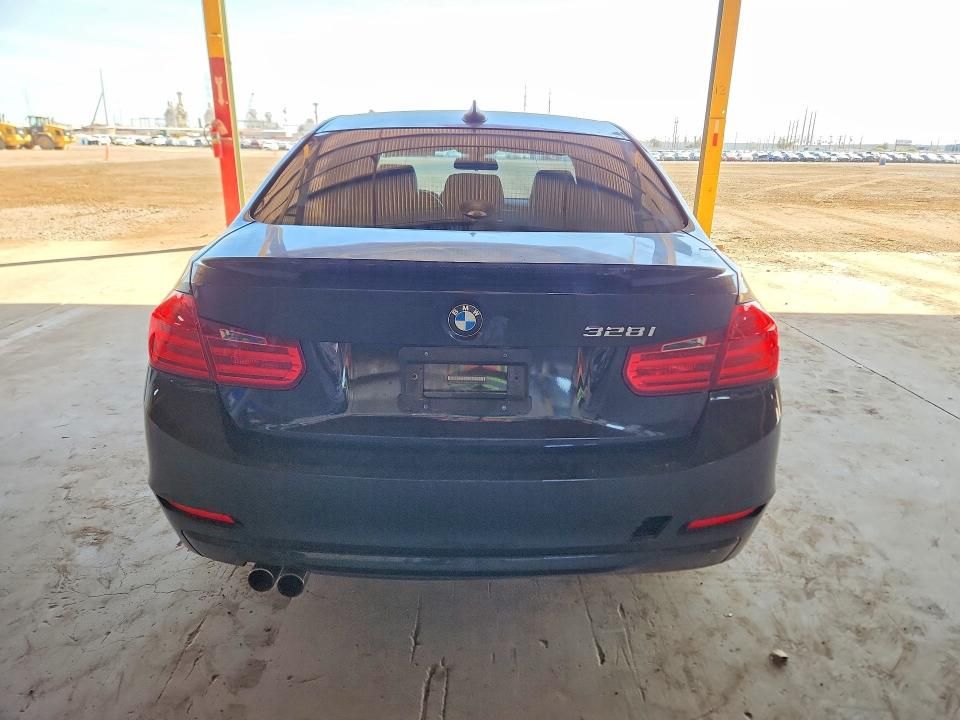 2013 BMW 328 i