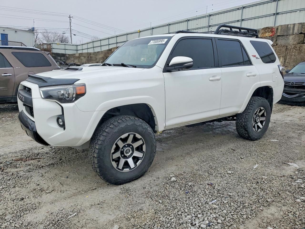 2023 Toyota 4runner se