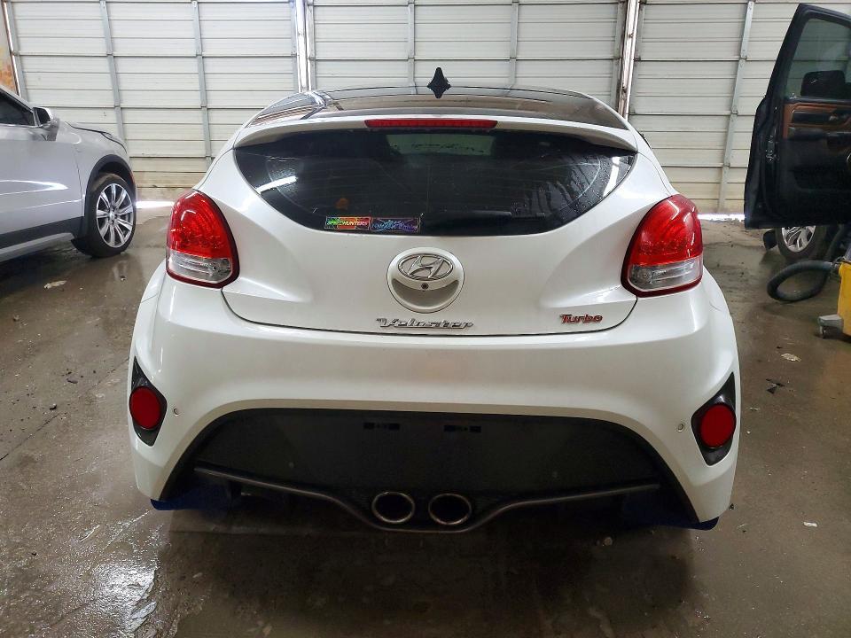 2016 Hyundai Veloster Turbo