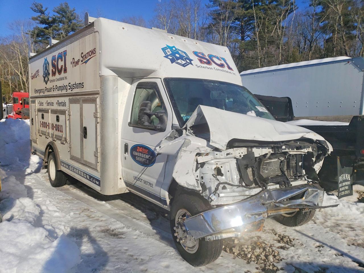 2024 Ford E450 Utility / Service Truck