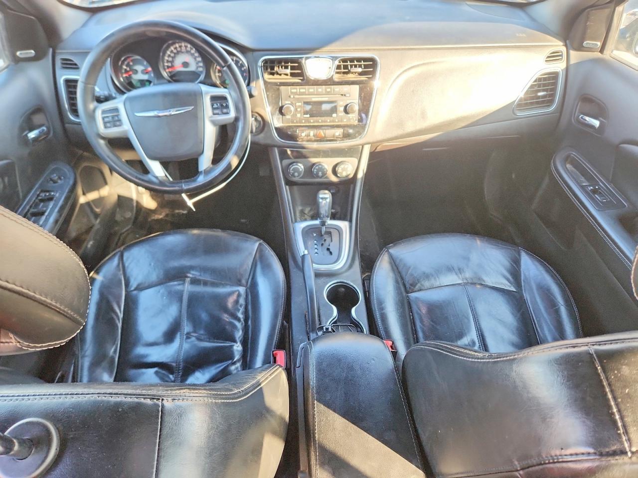 2013 Chrysler 200 Limited