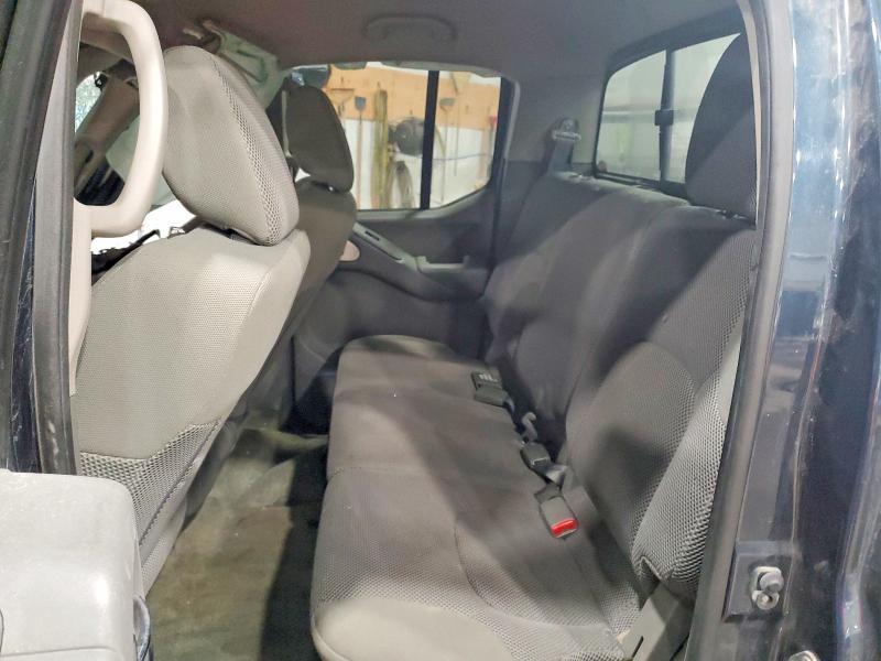 2017 Nissan Frontier SV