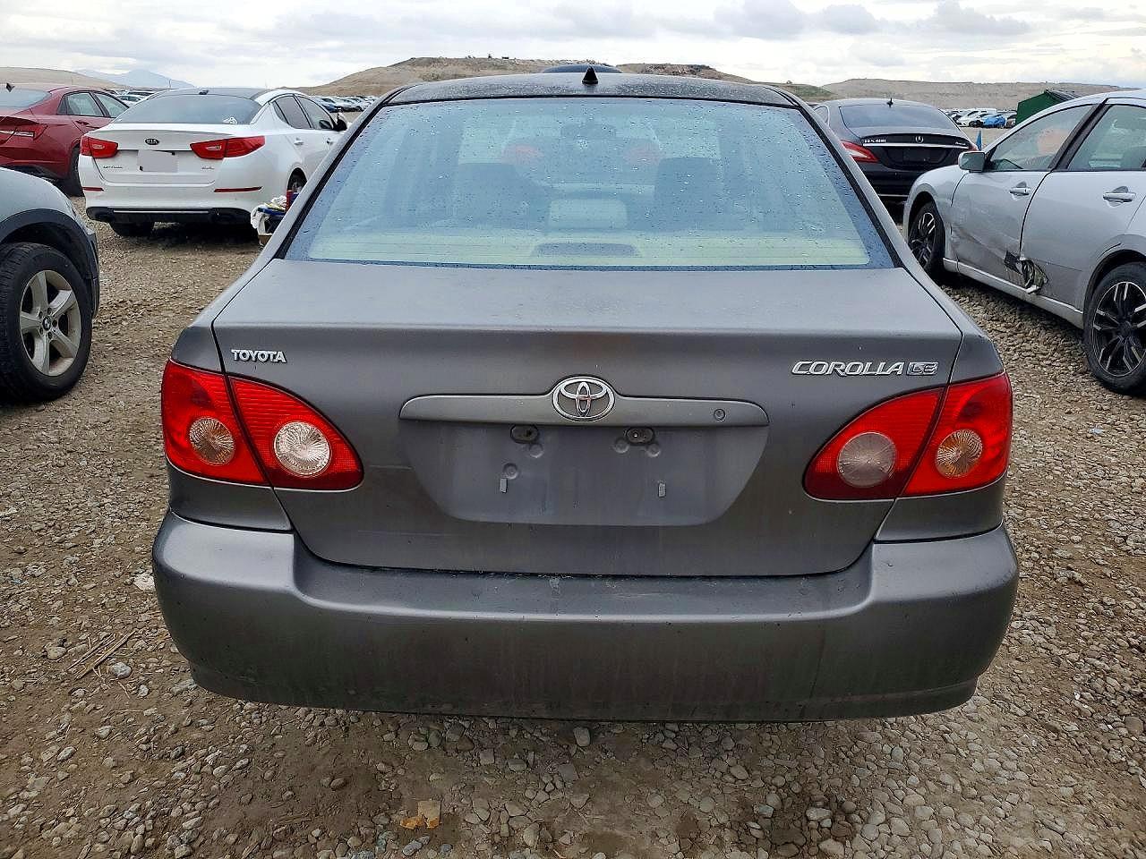 2005 Toyota Corolla le