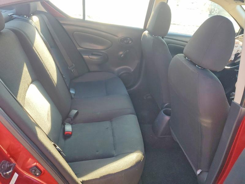 2018 Niss Versa s