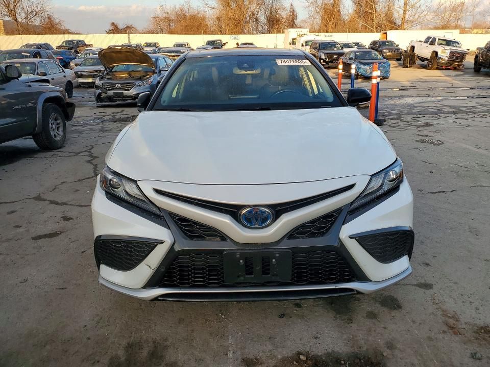 2021 Toyota Camry xse