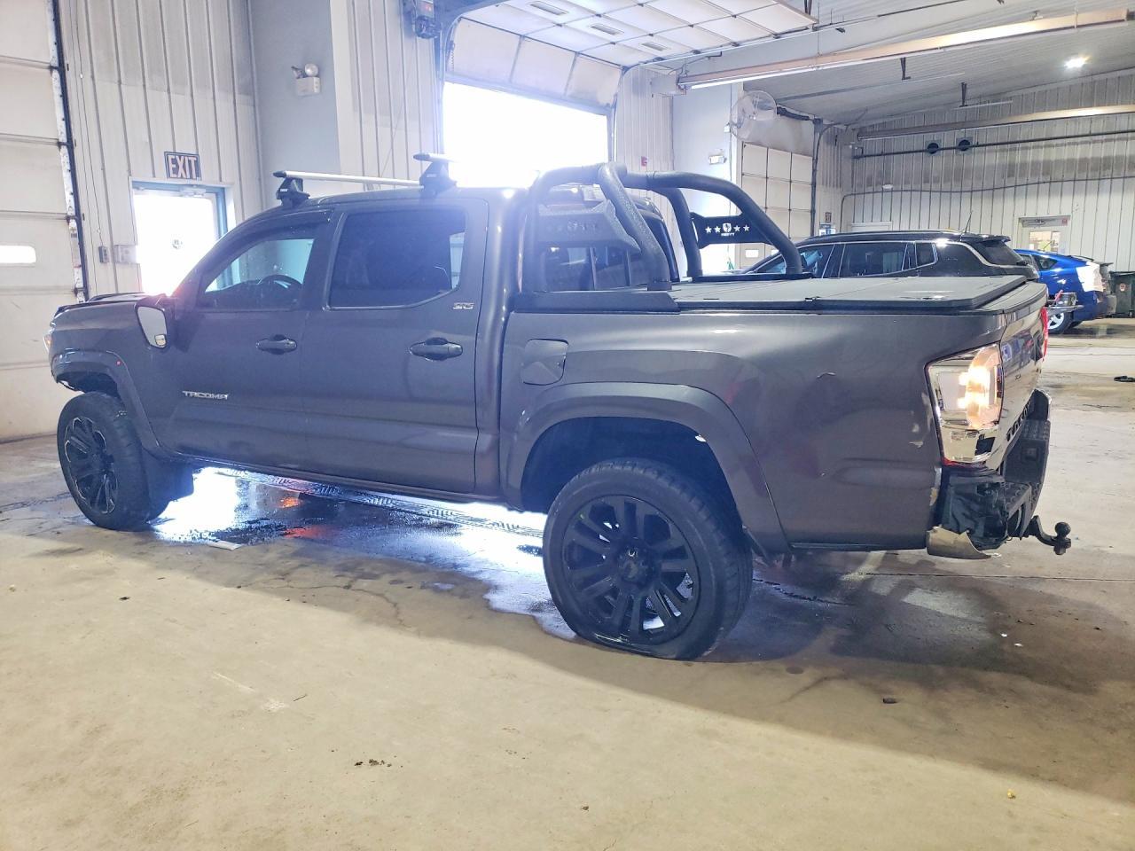 2017 Toyota Tacoma SR5 V6