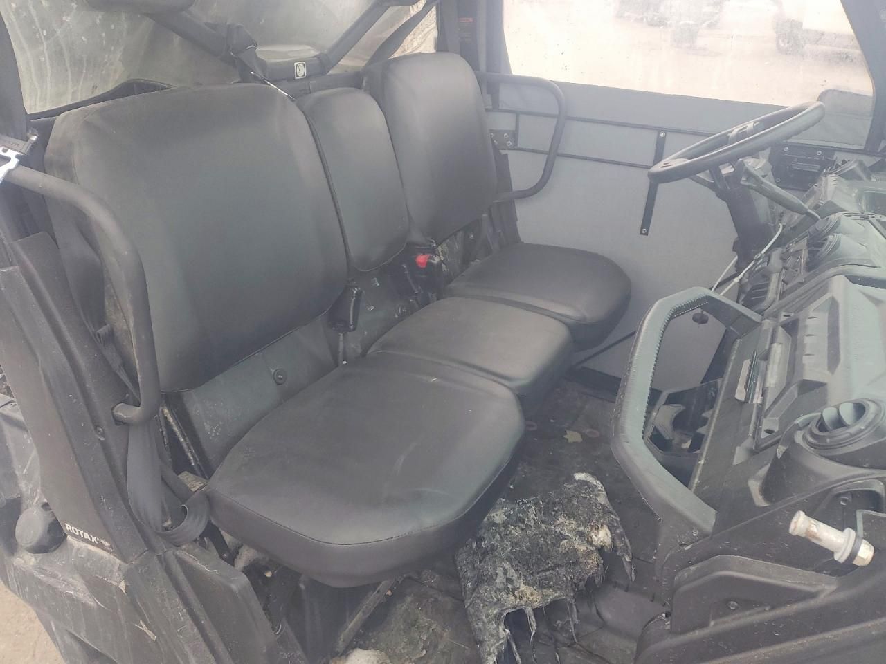 2022 Can-Am Defender HD9