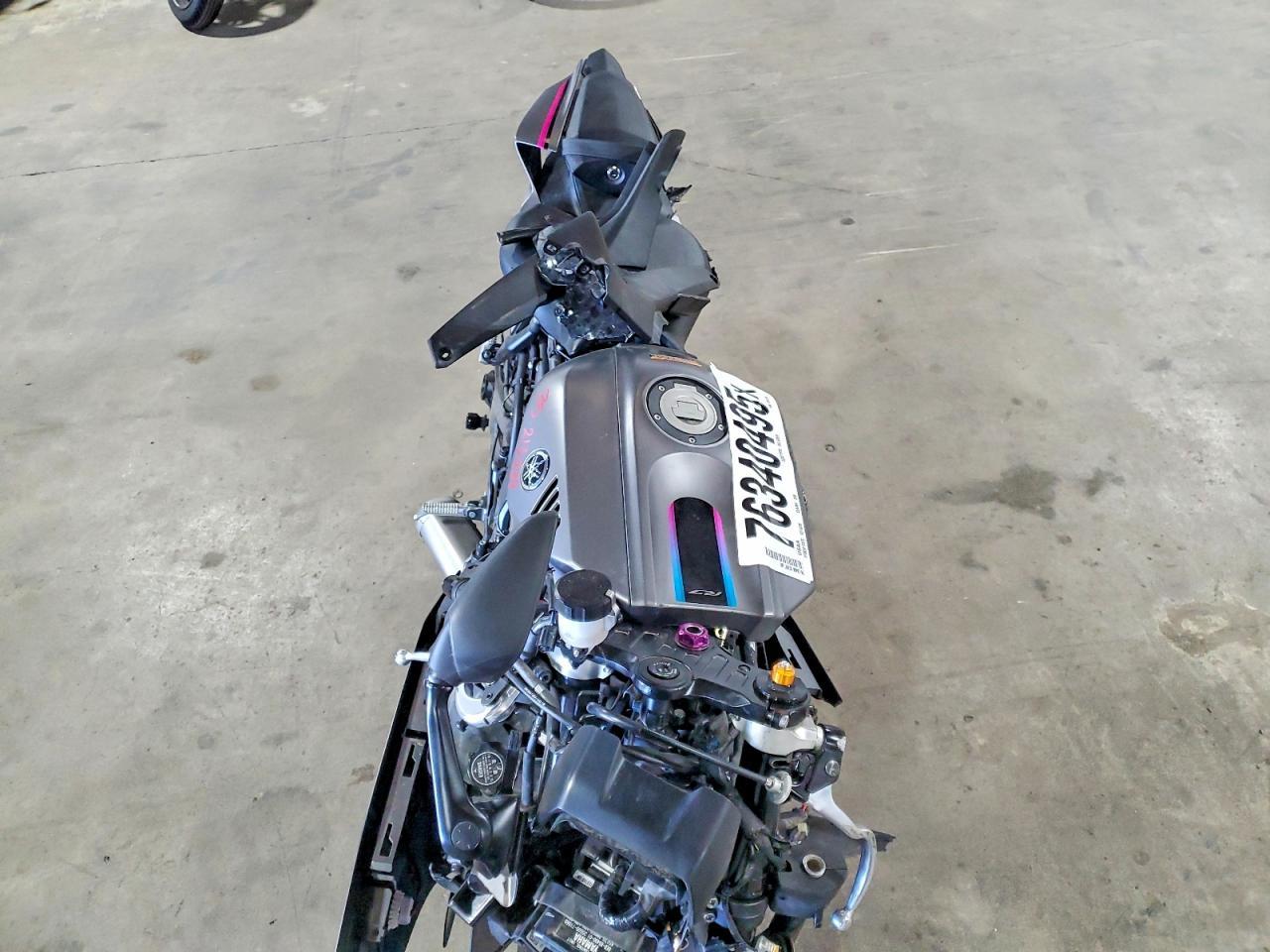 2024 Yamaha YZFR7
