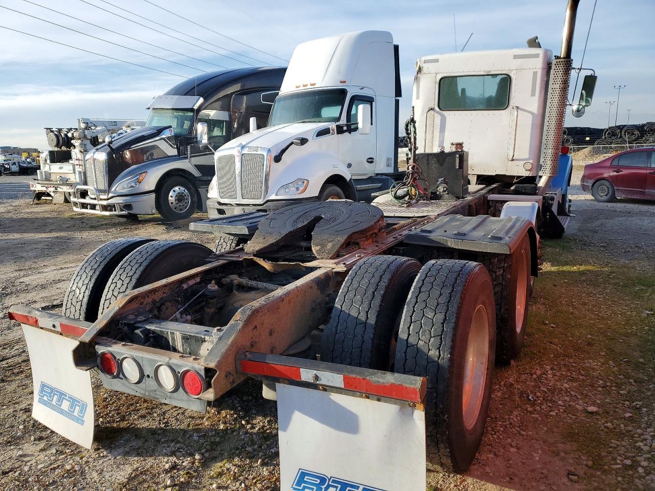 2014 Kenworth T800-Semi Truck