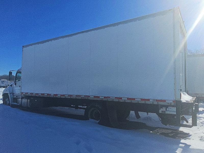 2017 Hino 268 BOX Truck