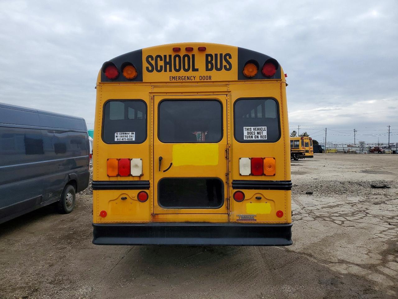 2011 Thomas SAF-T-LINER HDX-School Bus