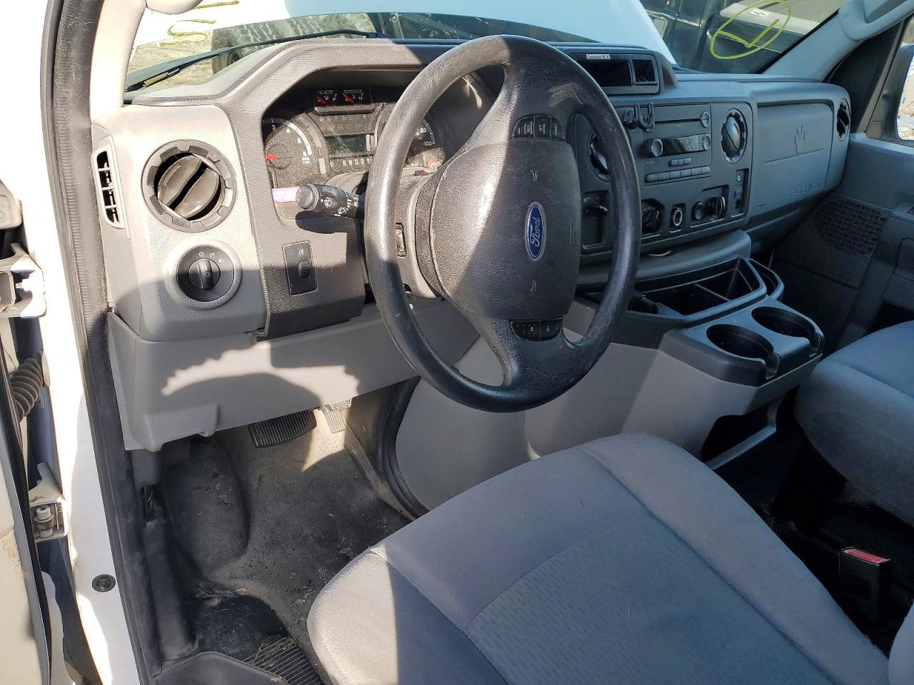 2012 Ford E-350