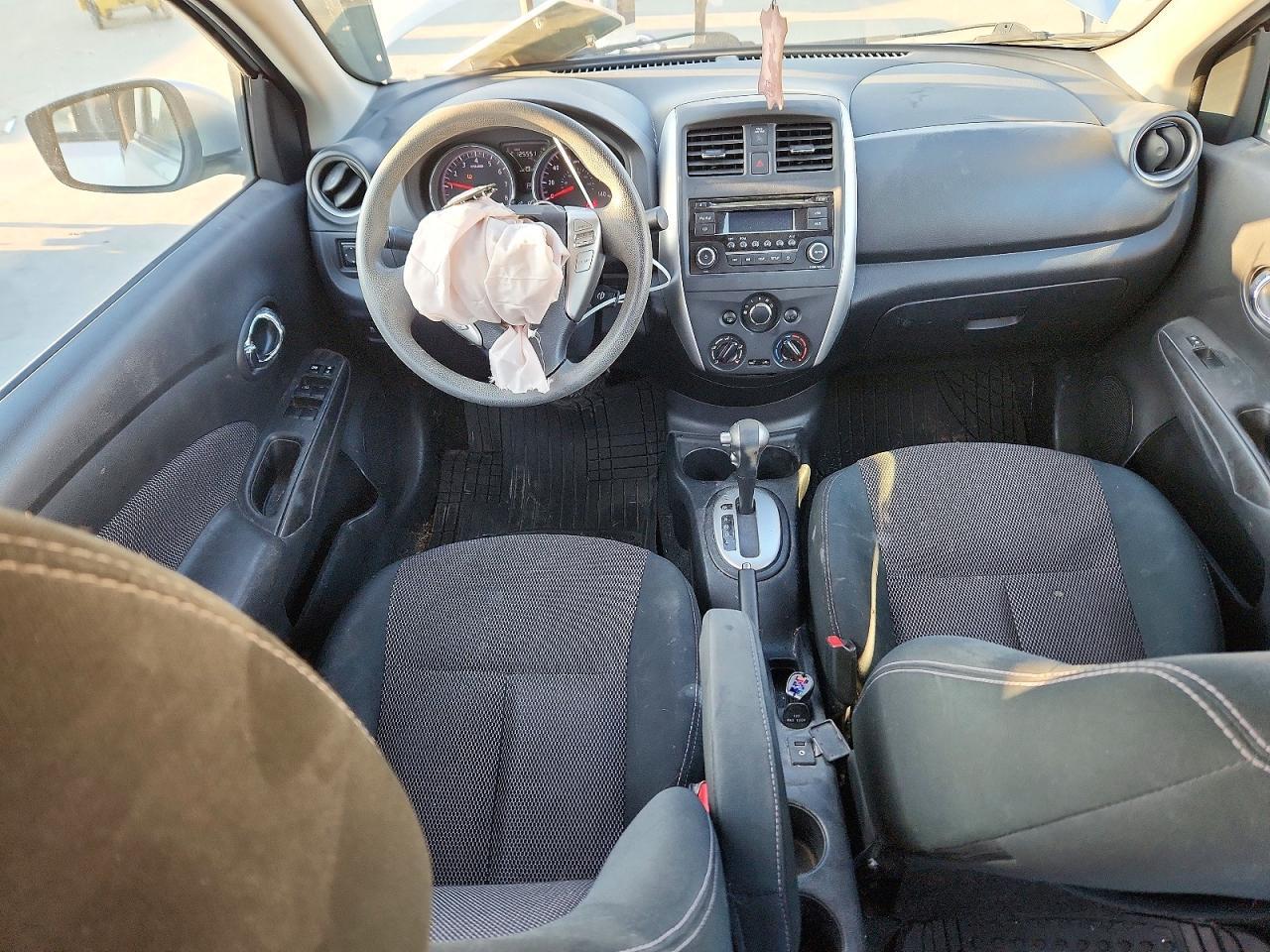 2015 Nissan Versa s