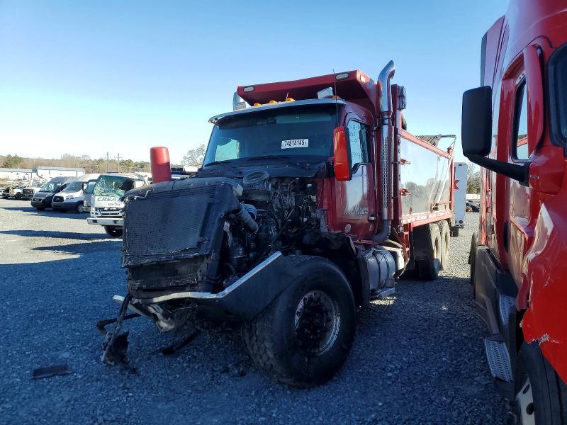 2015 Kenworth T880 Dump Truck