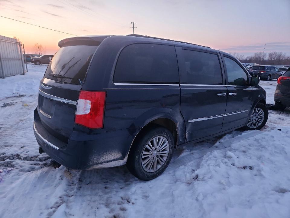 2015 Chrysler Town & Country Touring l