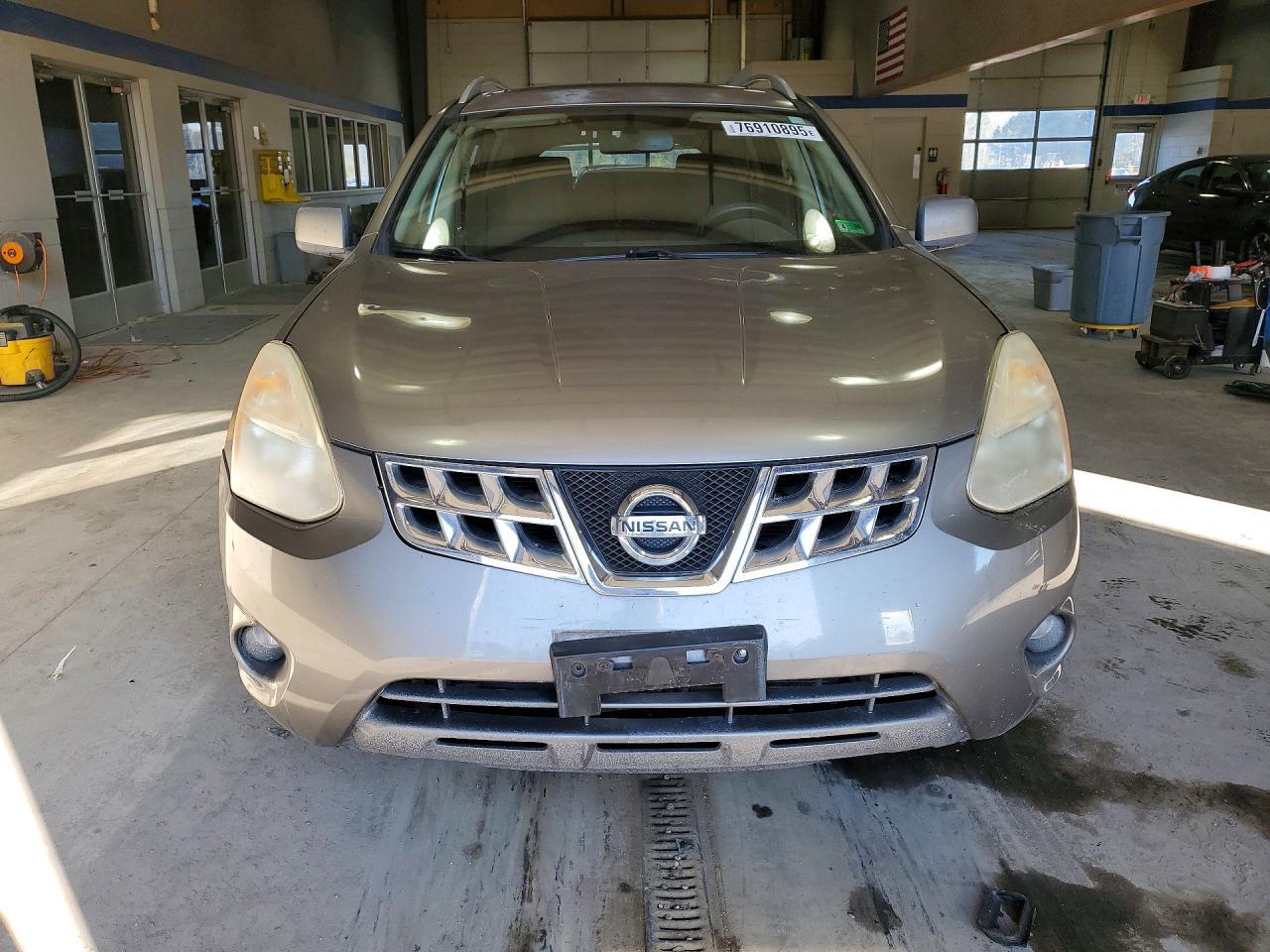 2011 Nissan Rogue s