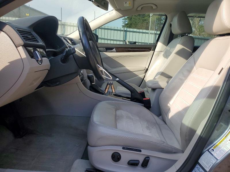 2015 Volkswagen Passat sel