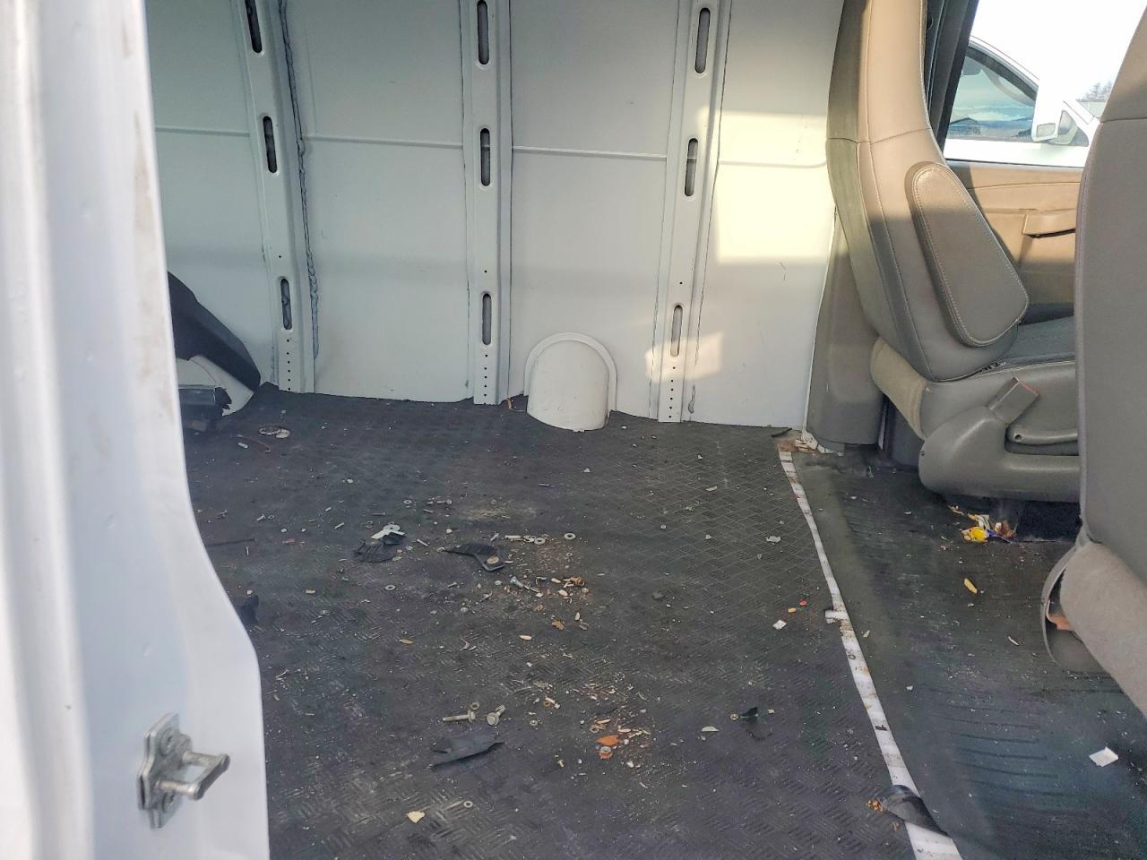 2021 GMC Savana G2500